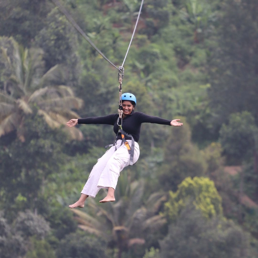 slideshow 5 munnar zipline